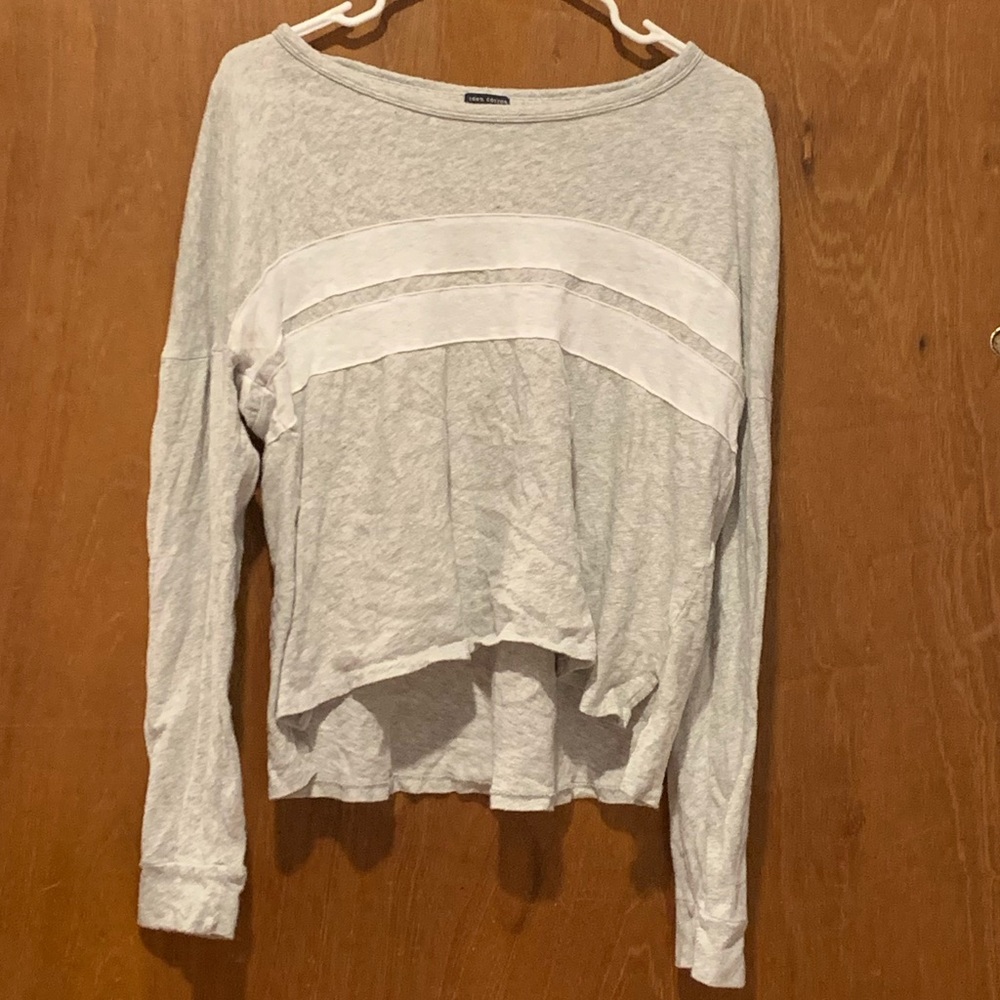 Abercrombie & Fitch Loose Long Sleeve. Size Large